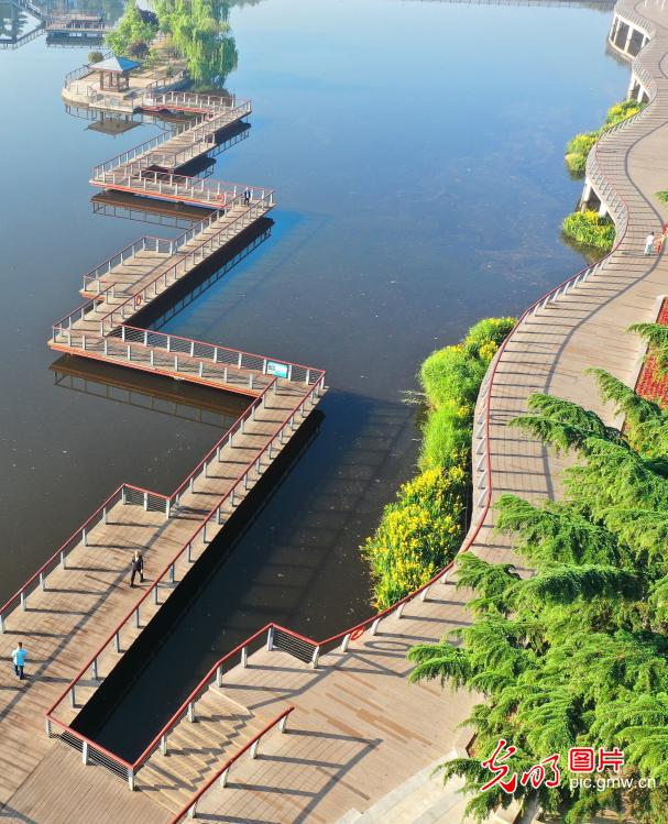 水清岸绿城市靓