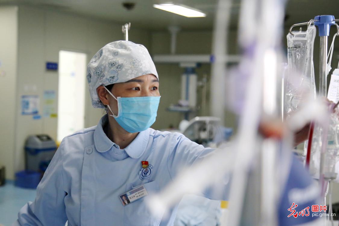 国际护士节：白衣天使用坚守点亮生命之光