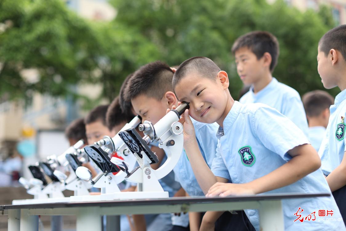 【智趣同行 童心飞扬】科技进校园 趣味迎“六一” 【智趣同行 童心飞扬】科技进校园 趣味迎“六一”