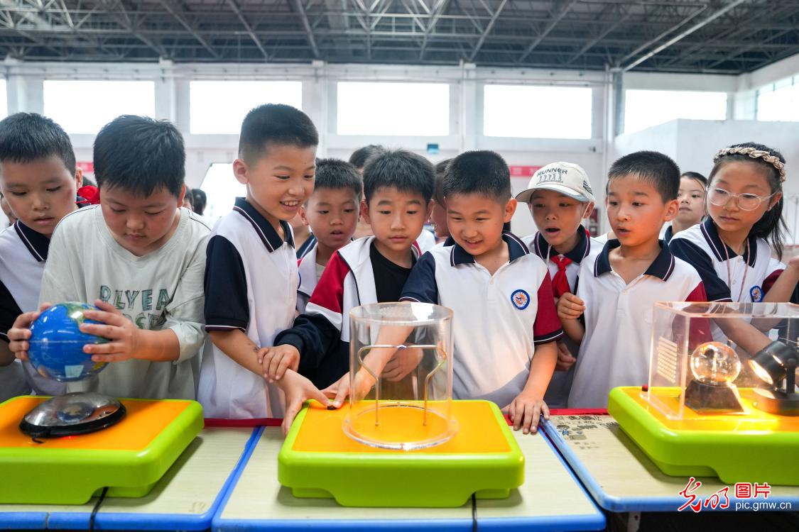 【智趣同行 童心飞扬】科技进校园 趣味迎“六一” 【智趣同行 童心飞扬】科技进校园 趣味迎“六一”