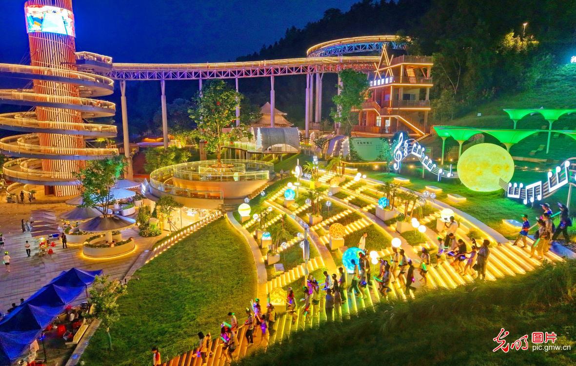 “城市森林空间”激活夜间休闲业态