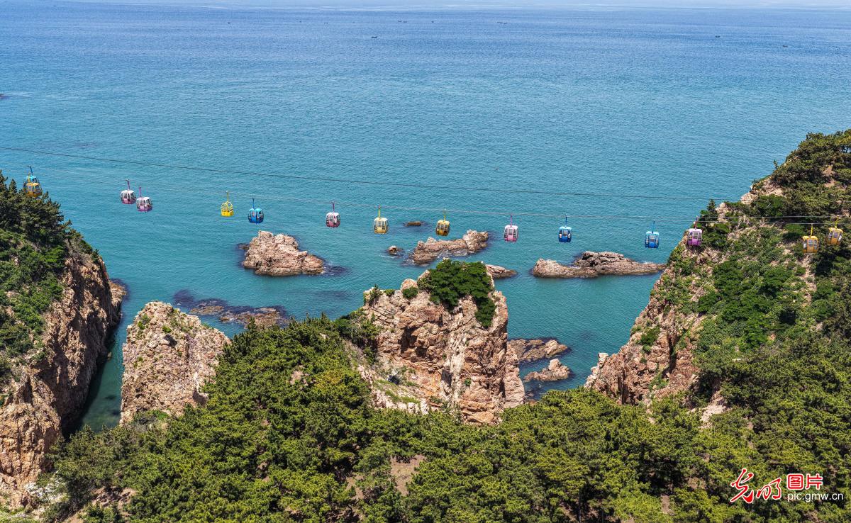 乘跨海索道 赏山海美景