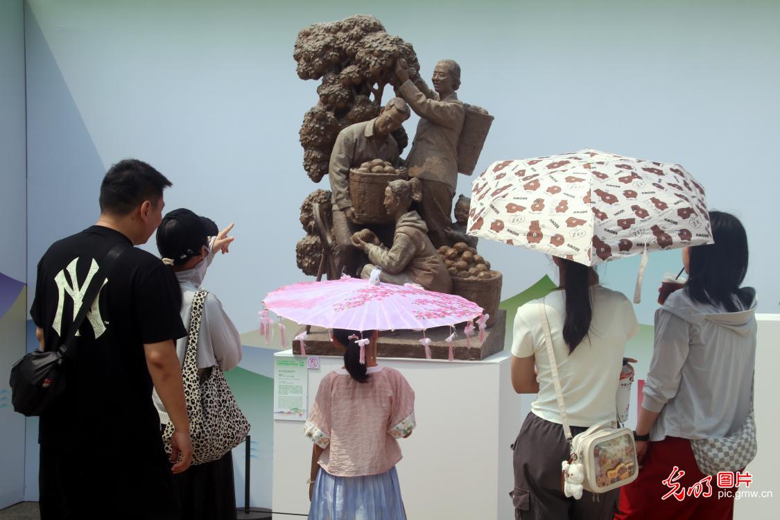 中国青年雕塑艺术双年展开展
