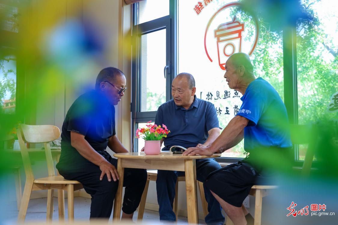 一间书屋聚烟火 多元文化润乡邻