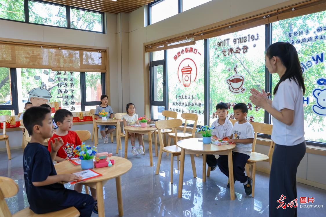 一间书屋聚烟火 多元文化润乡邻