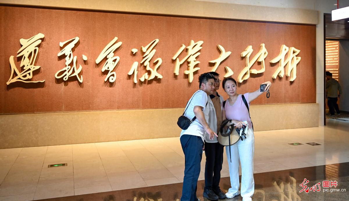 红色旅游火热