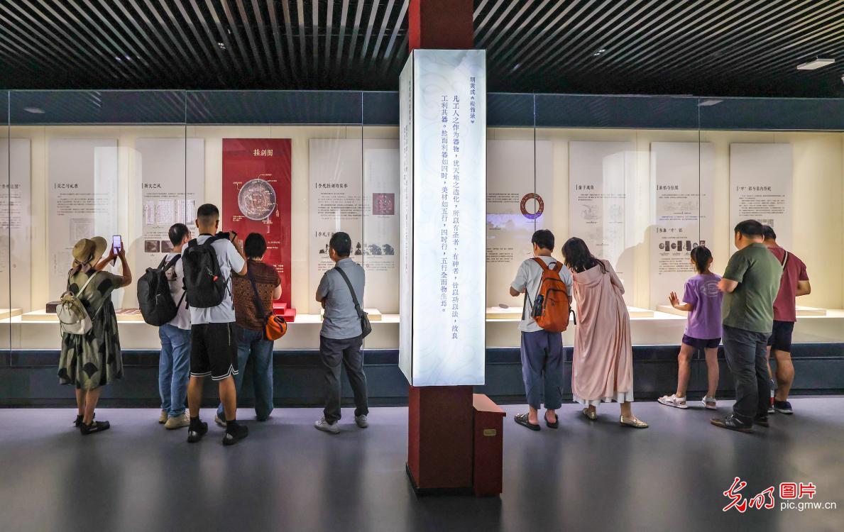 国宝大展引热潮
