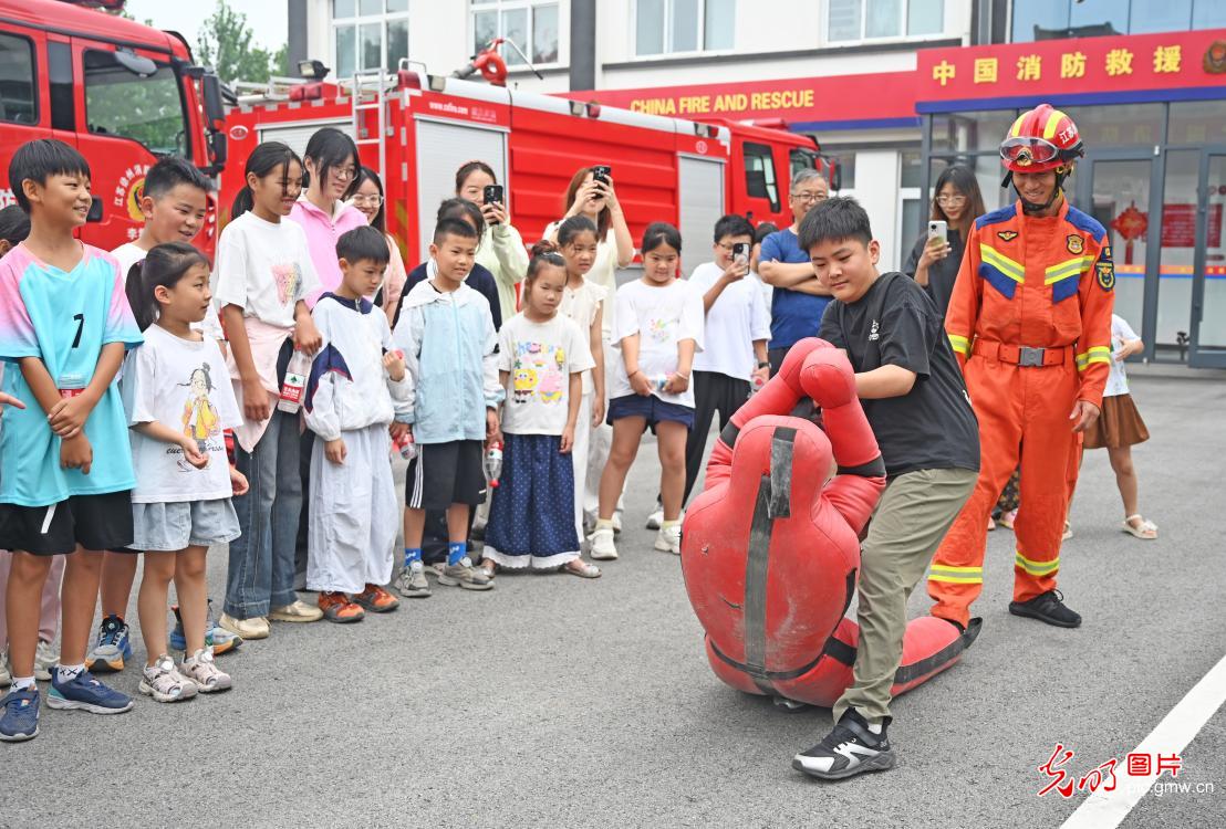 暖心托管护成长 缤纷课堂度暑期