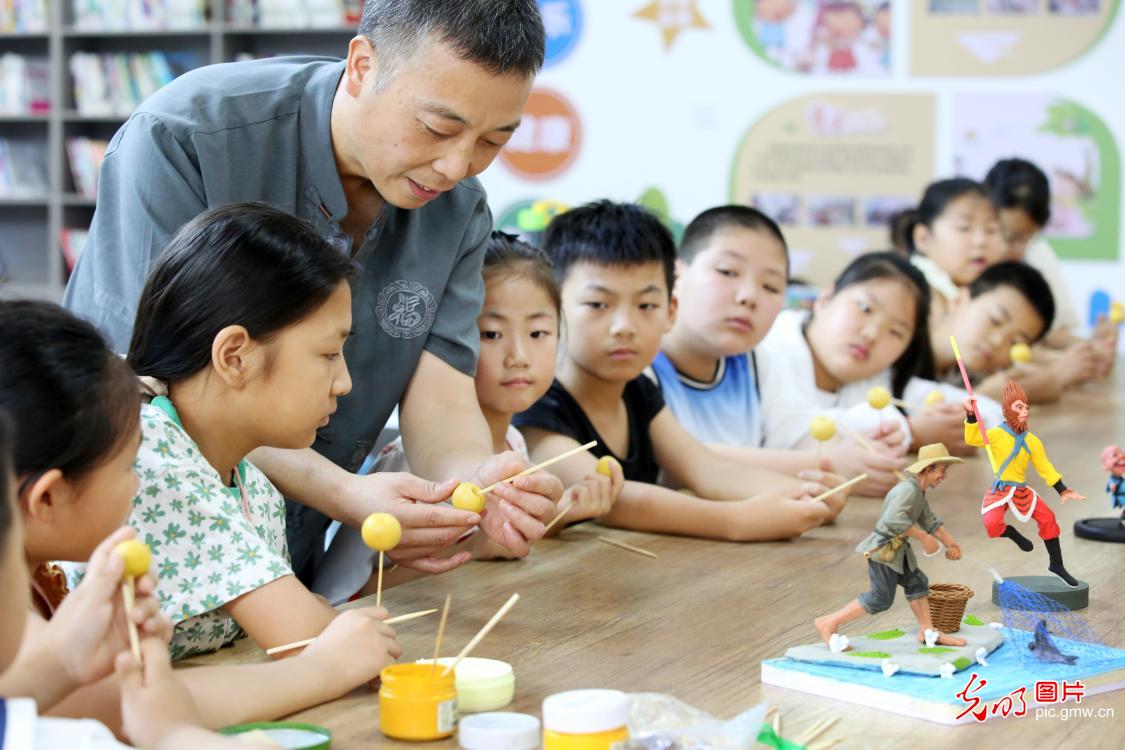 暖心托管护成长 缤纷课堂度暑期