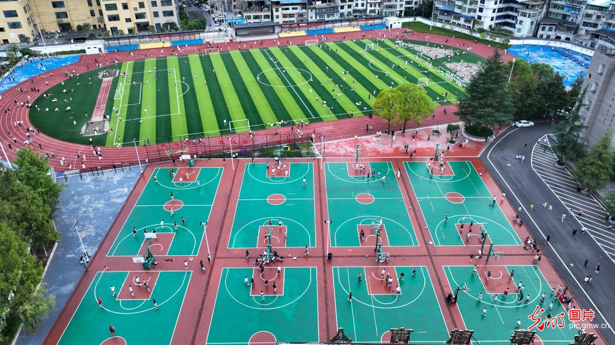 夏日健身 “凉”点纷呈