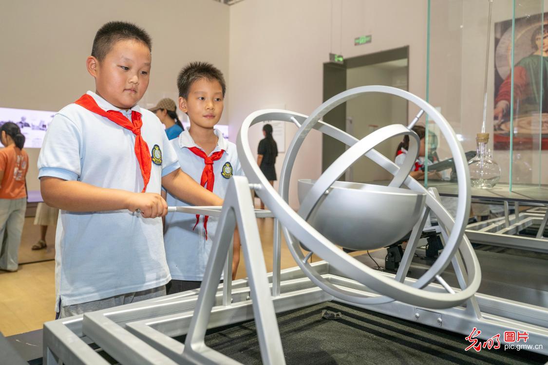 探秘科技馆 逐梦科学路 探秘科技馆 逐梦科学路