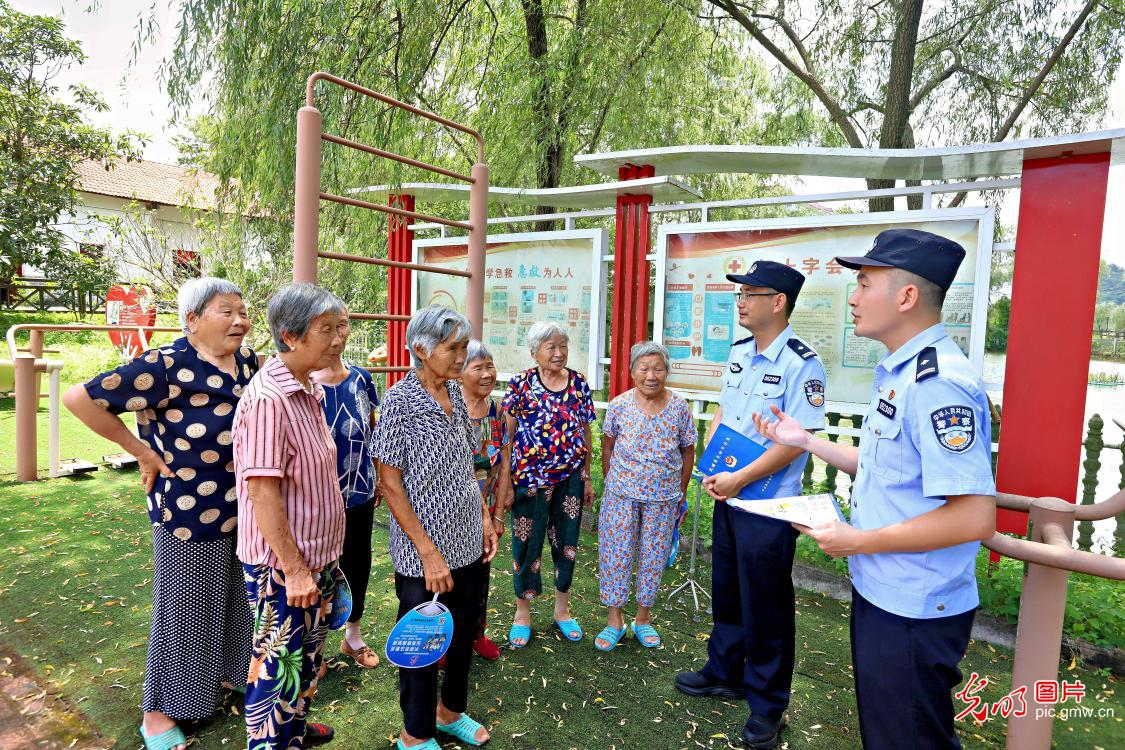 听民声 唠家常 话安防 听民声 唠家常 话安防