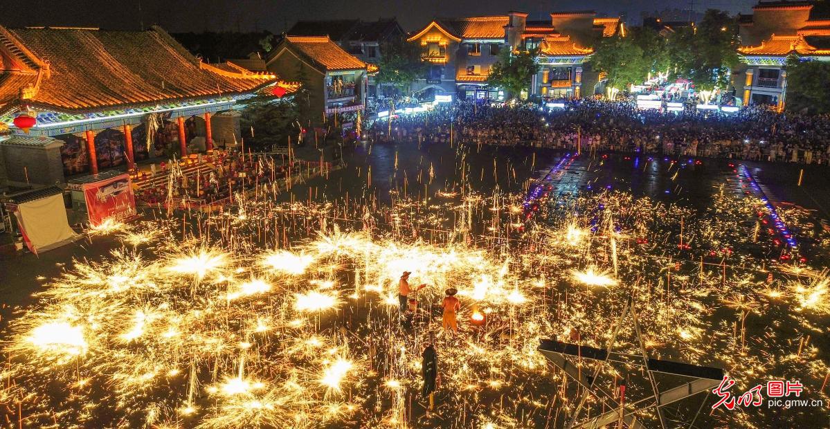 非遗烟火激活夜经济
