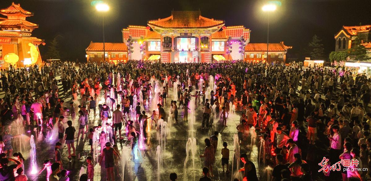 非遗烟火激活夜经济