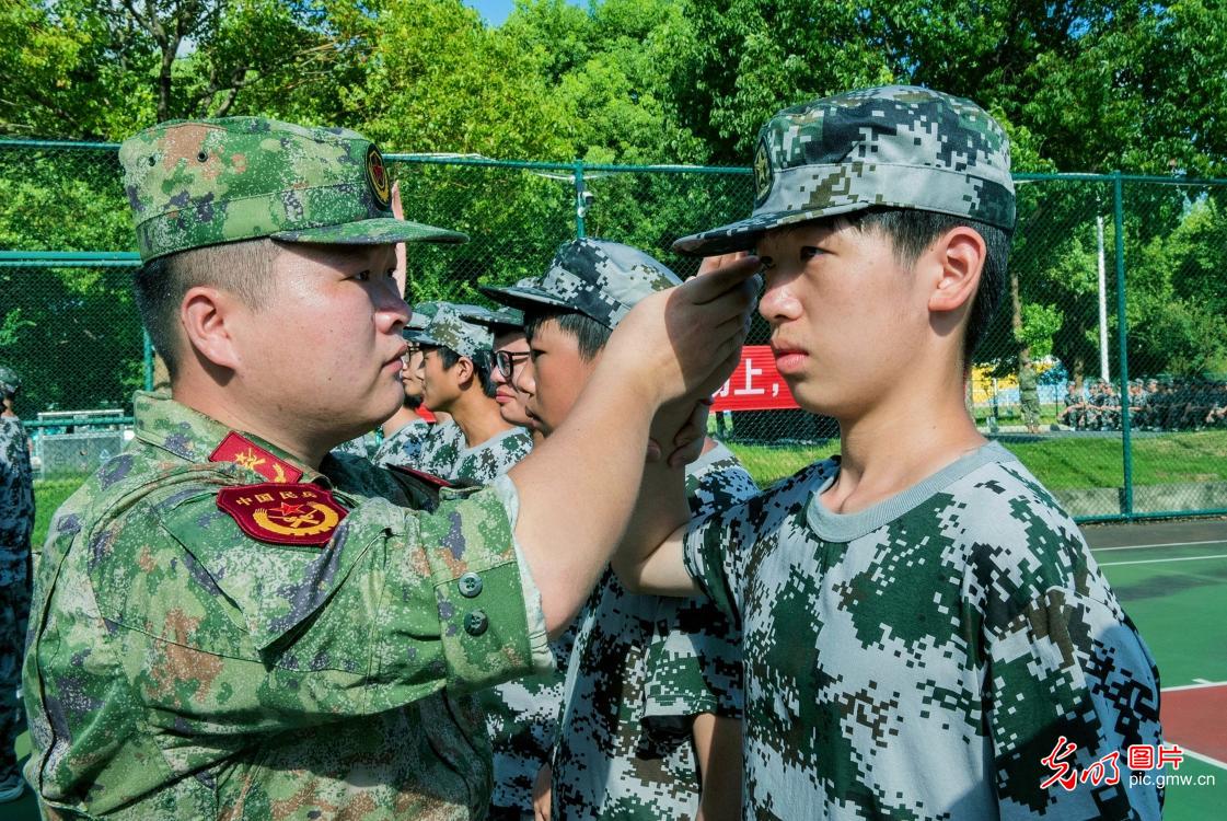 入学军训“第一课”