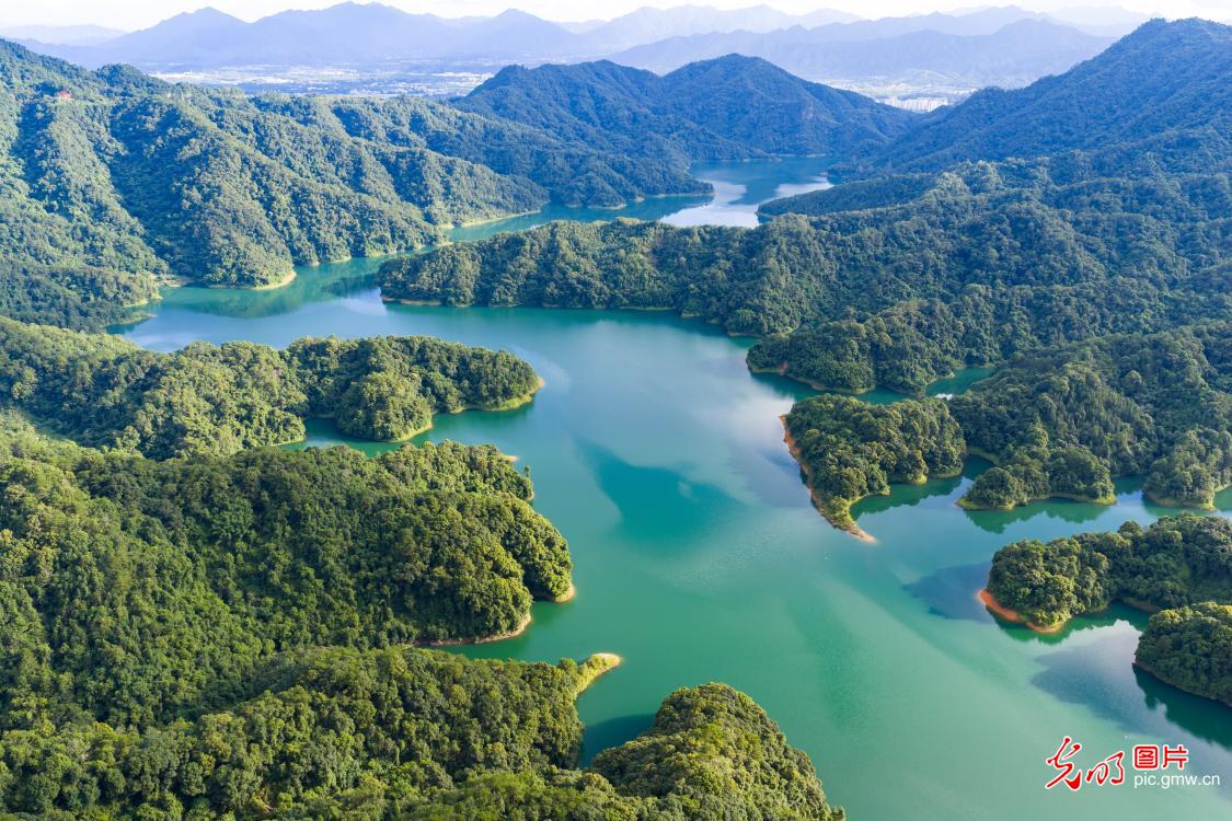 林水相依 静沐山河