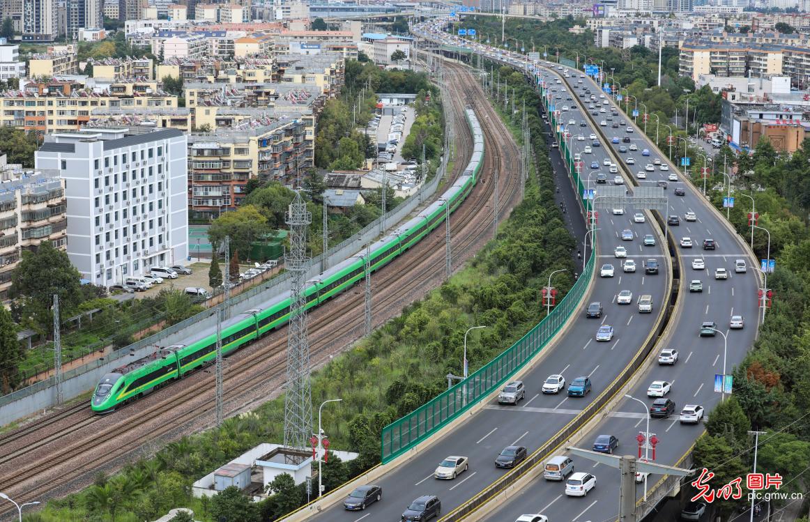 2026年全国铁路暑运结束 出行保障平稳有序 2026年全国铁路暑运结束 出行保障平稳有序