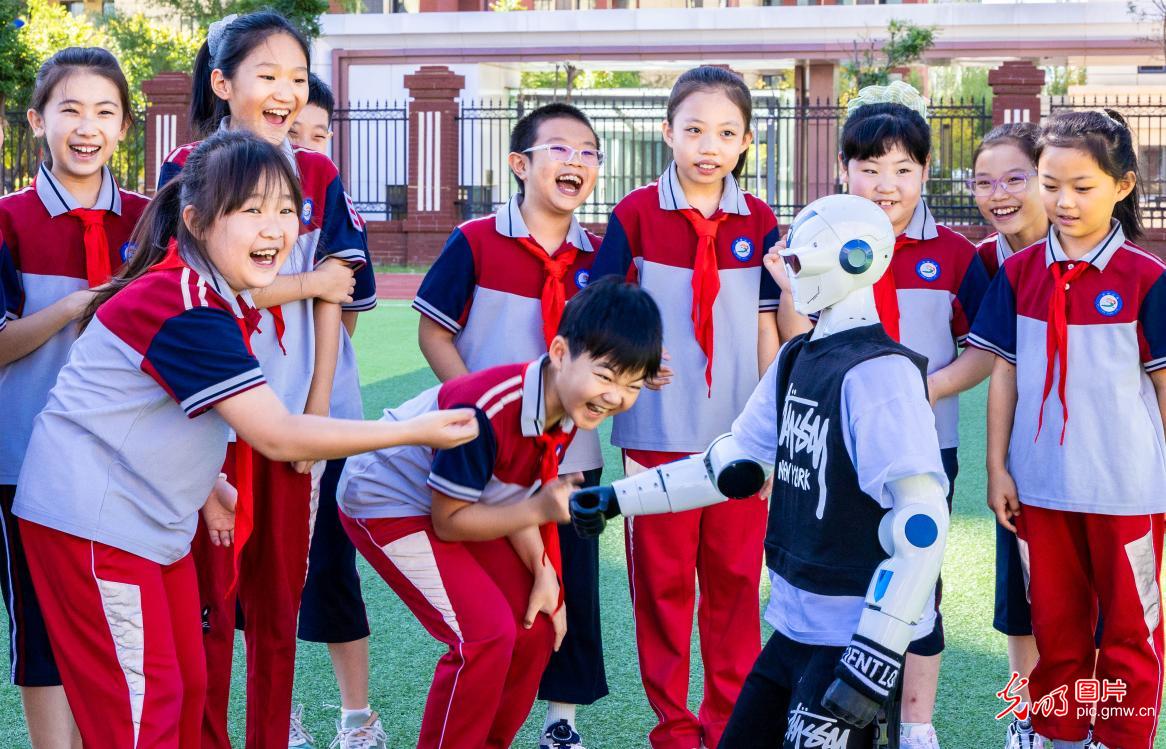 开学第一课:红魂领航 科创逐梦 安全护航 开学第一课:红魂领航 科创逐梦 安全护航