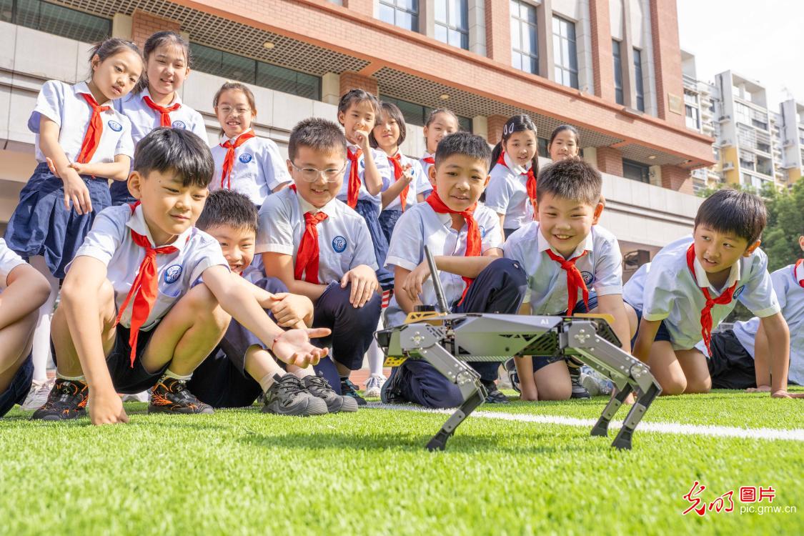 童心触摸科技 实践启迪新知