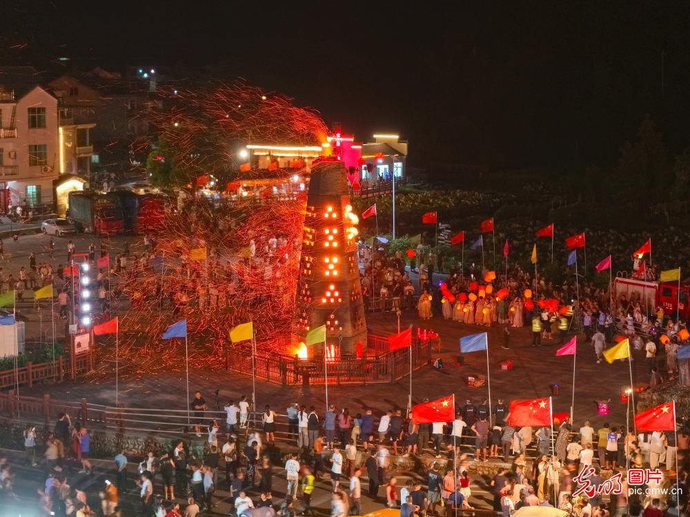 中秋夜 灯火里的中国味 中秋夜 灯火里的中国味