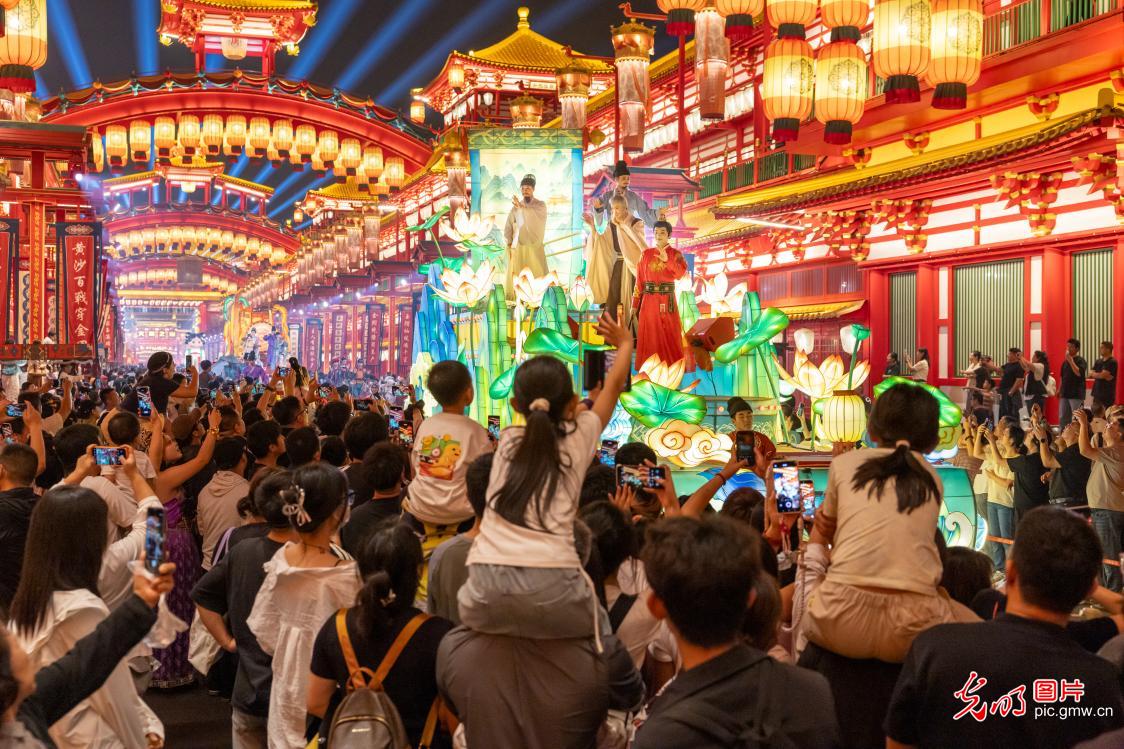 中秋假期文旅热 多元休闲乐享假日时光