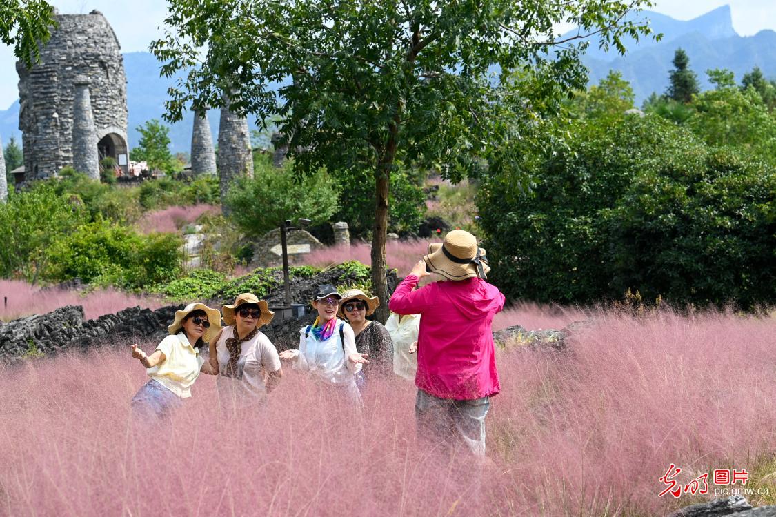 中秋假期文旅热 多元休闲乐享假日时光