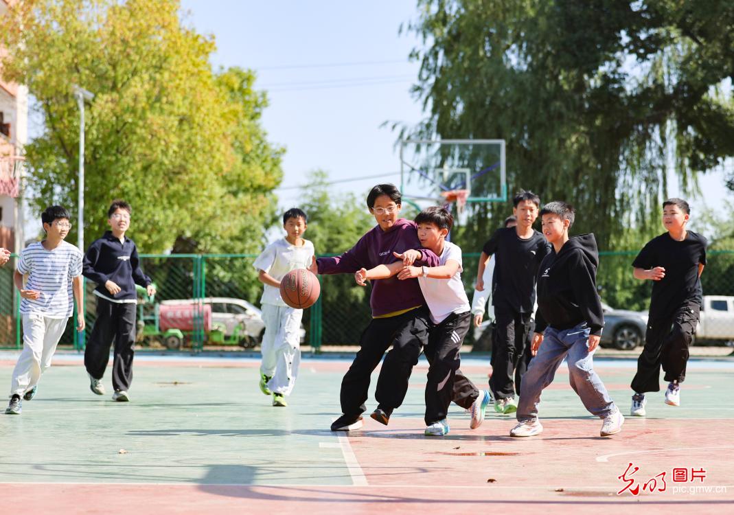 校园健体时光 活力赋能成长
